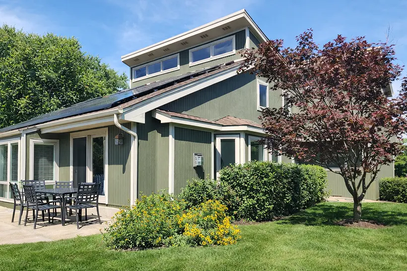Professional painting project — Green Suburban House Patio